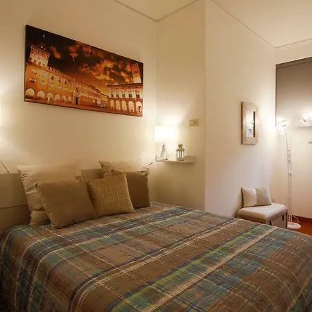 Bologna Central Apartment Апартаменты *