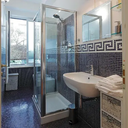 Bologna Central Apartment בולוניה
